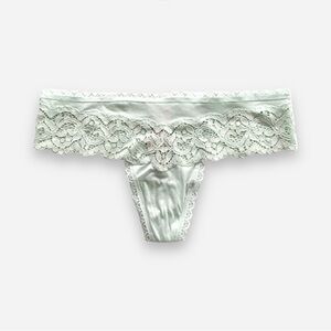 🌸New🌸 XS Victoria’s Secret thong panty NWT